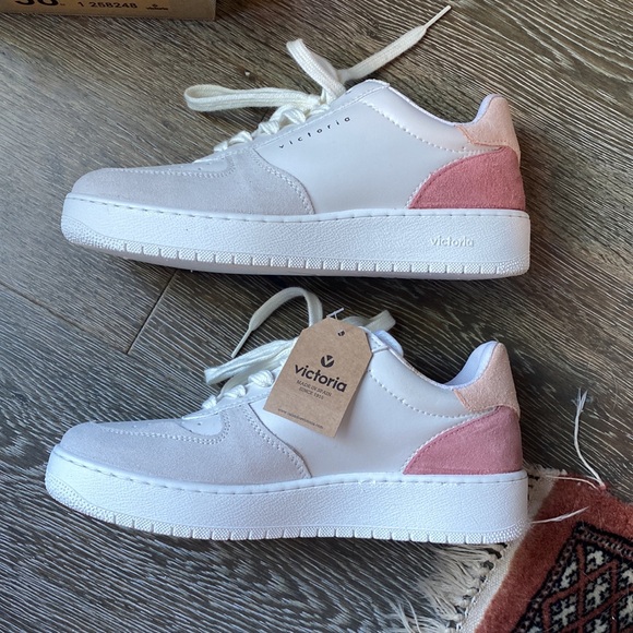 Victoria sneakers - Picture 1 of 7